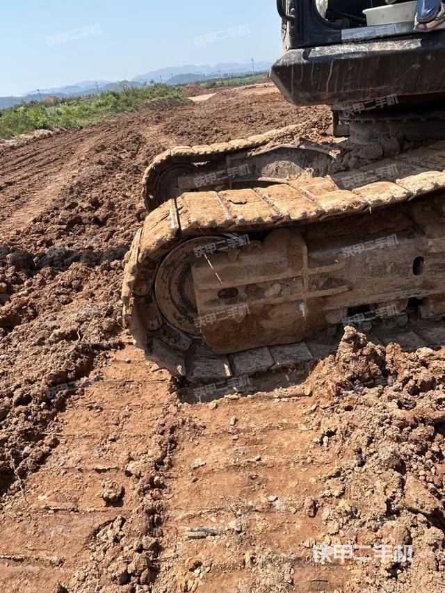 右側(cè)履帶整體（行走機(jī)構(gòu)）