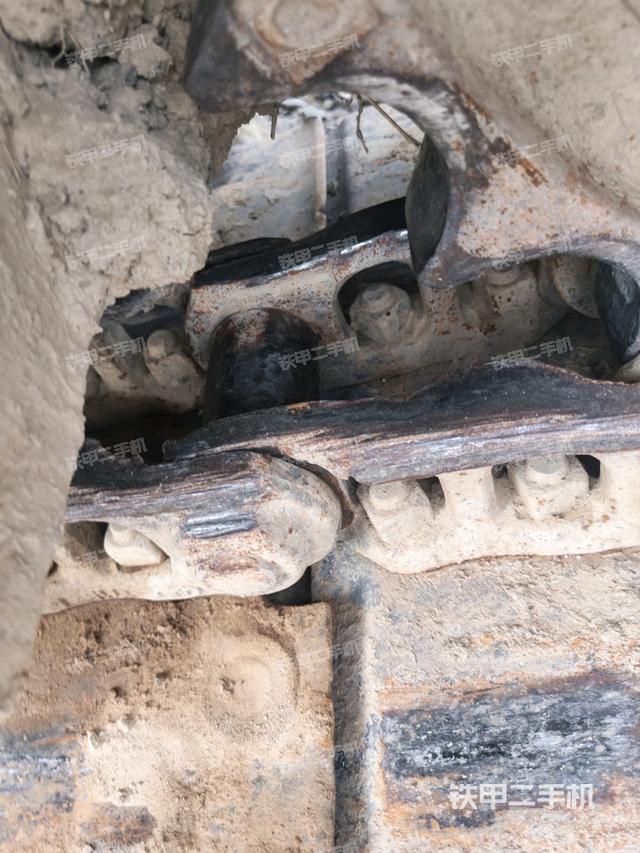 右侧行走马达盖板(行走机构) 右侧行走马达盖板(行走机构)