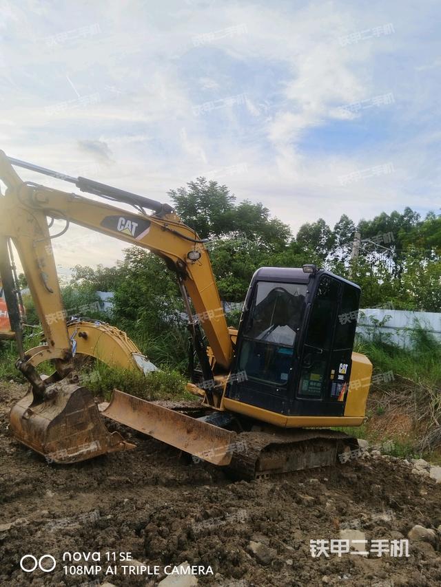卡特彼勒306E2小型液压挖掘机