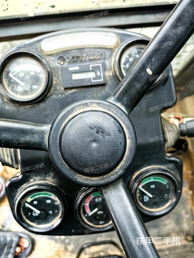 小时表(驾驶室部分) 小时表(驾驶室部分)