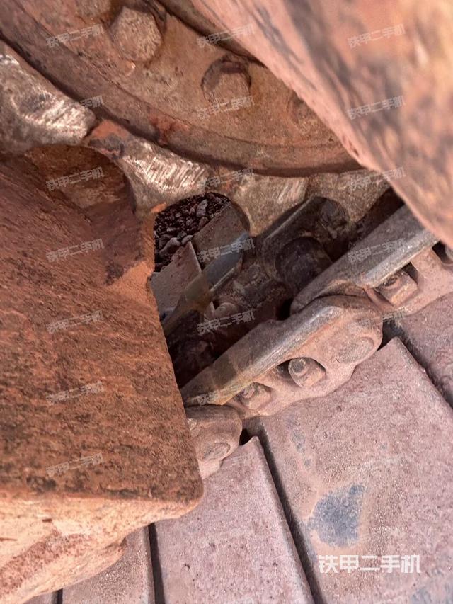 左導(dǎo)向輪（行走機(jī)構(gòu)）