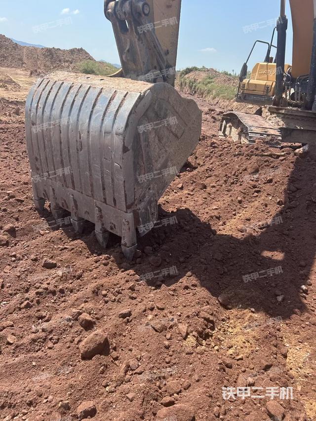 右侧行走马达盖板(行走机构) 右侧行走马达盖板(行走机构)