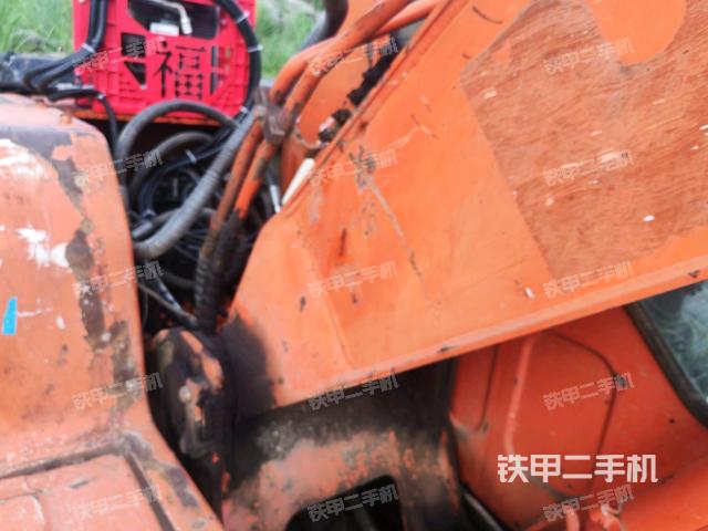 铲斗45度(工作和回转装置) 铲斗45度(工作和回转装置)