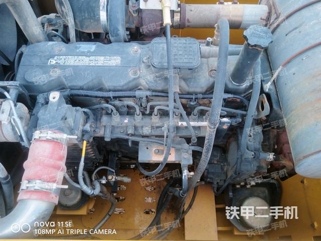 氣門室蓋螺絲特寫（上車部件）