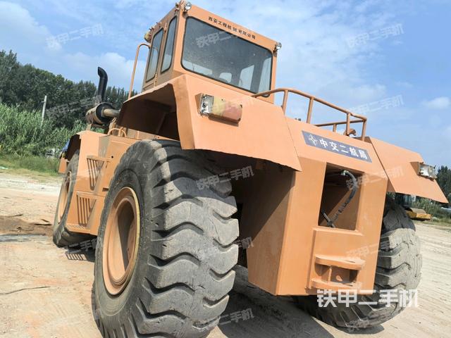 右后45°（壓路機(jī)整機(jī)外觀）