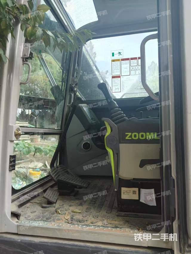 駕駛室整體（整機(jī)外觀）