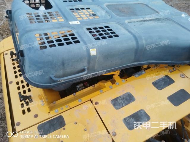 中央回轉(zhuǎn)接頭特寫（上車部件）