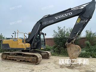 沃尔沃EC200 D挖掘机实拍图片
