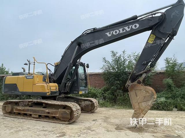 沃尔沃EC200 D挖掘机