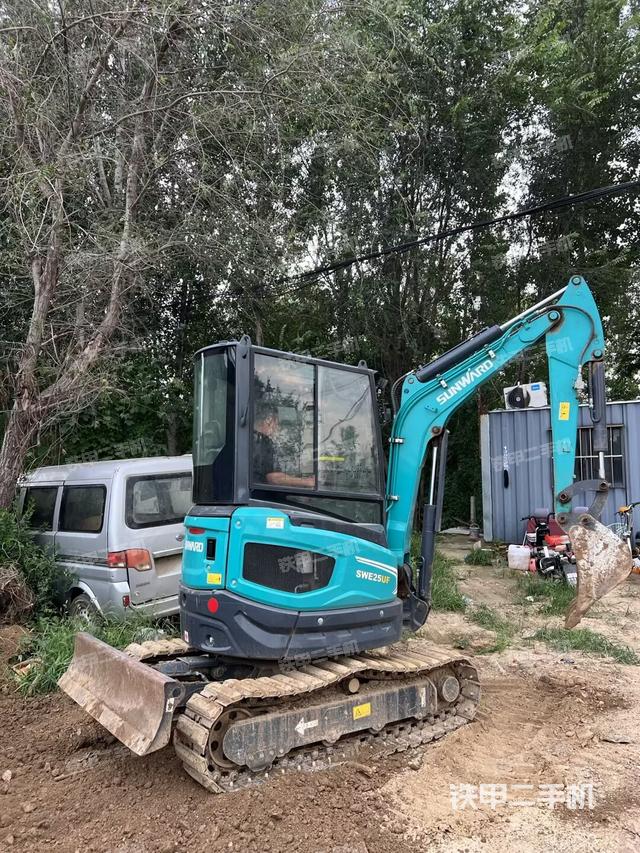 整機右后45°（整機外觀）