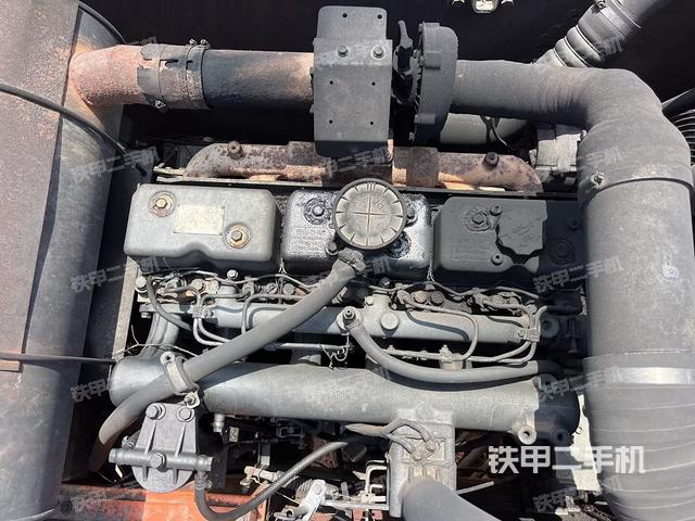 发动机整体俯视(整机外观) 发动机整体俯视(整机外观)