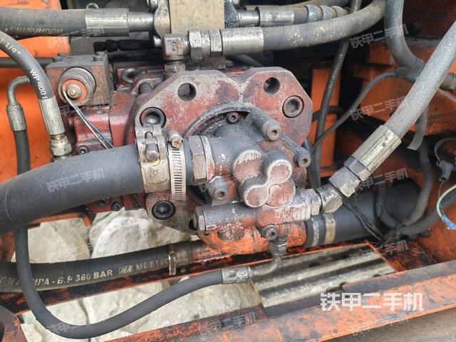 液压泵斜45 左(大件舱室) 液压泵斜45 左(大件舱室)