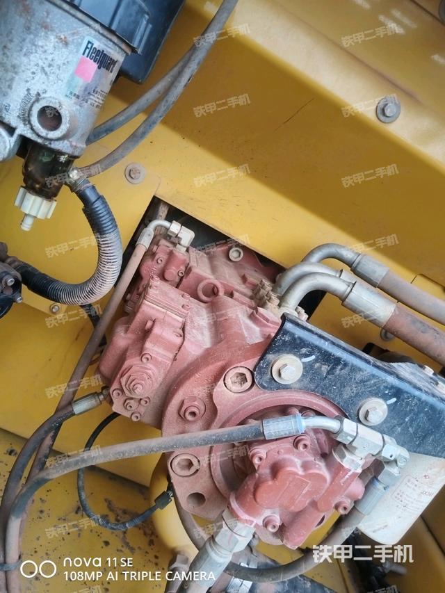 液壓泵斜45?左（大件艙室）