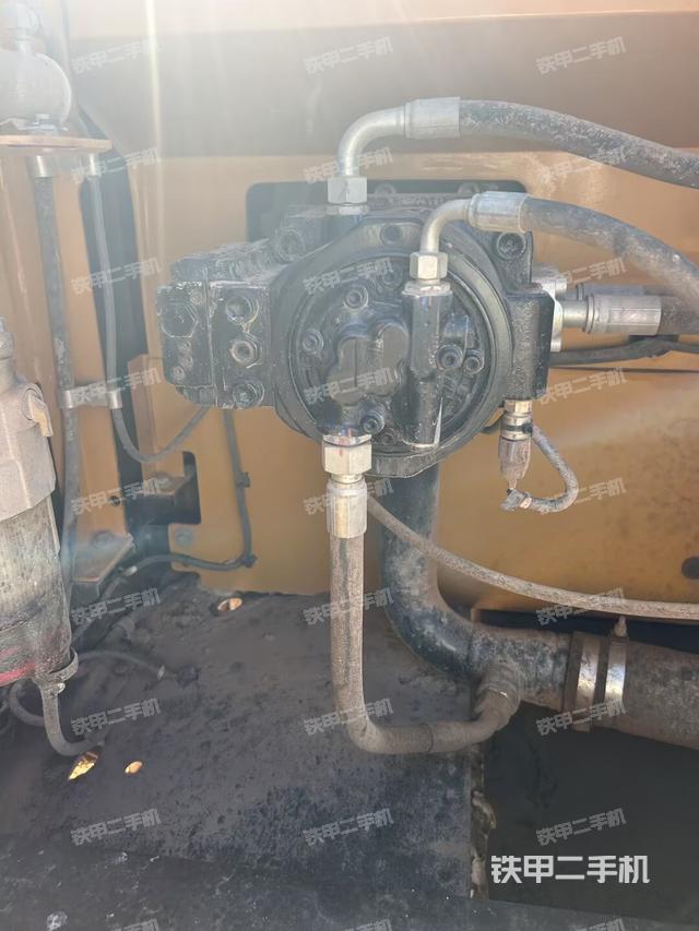 液壓泵室（大件艙室）