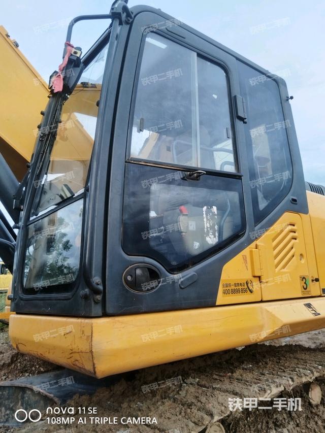 駕駛室左前45度（駕駛室部分）