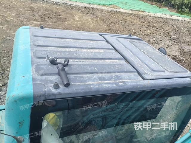 駕駛室頂部（整機(jī)外觀）