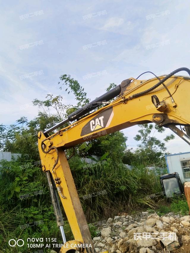 小臂整体右前（工作和回转装置）