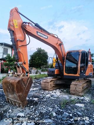 迪万伦DX150LC-9C挖掘机实拍图片