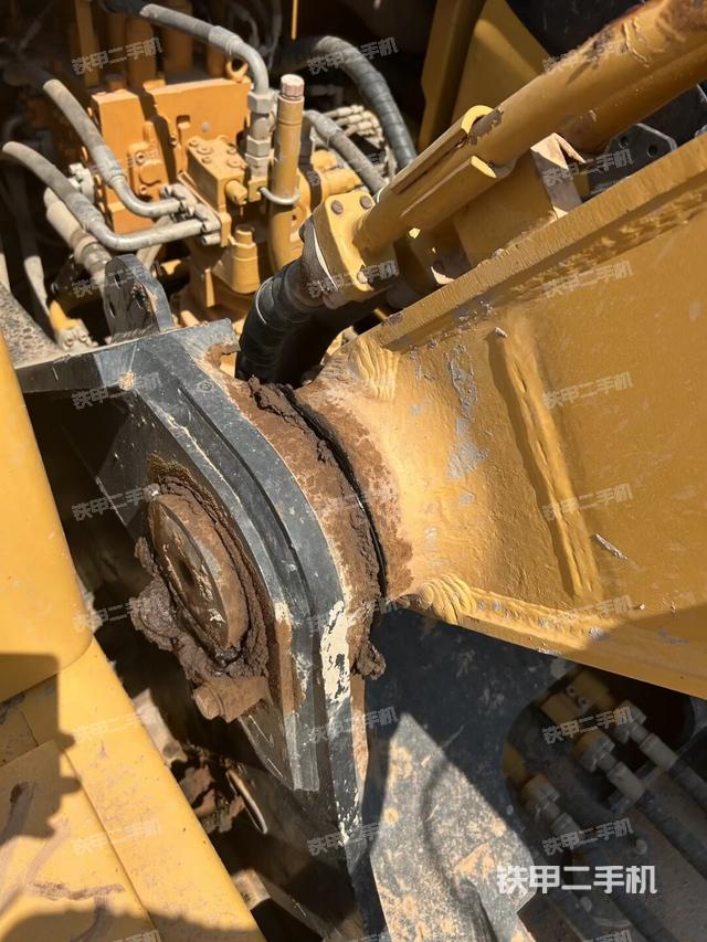 大臂根部?斜視（工作和回轉(zhuǎn)裝置）