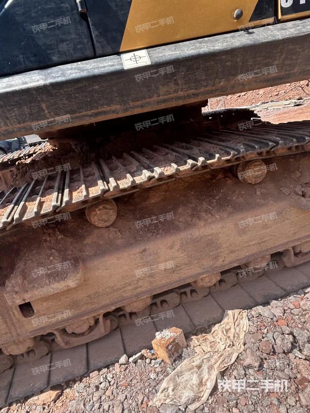 右導(dǎo)向輪（行走機(jī)構(gòu)）