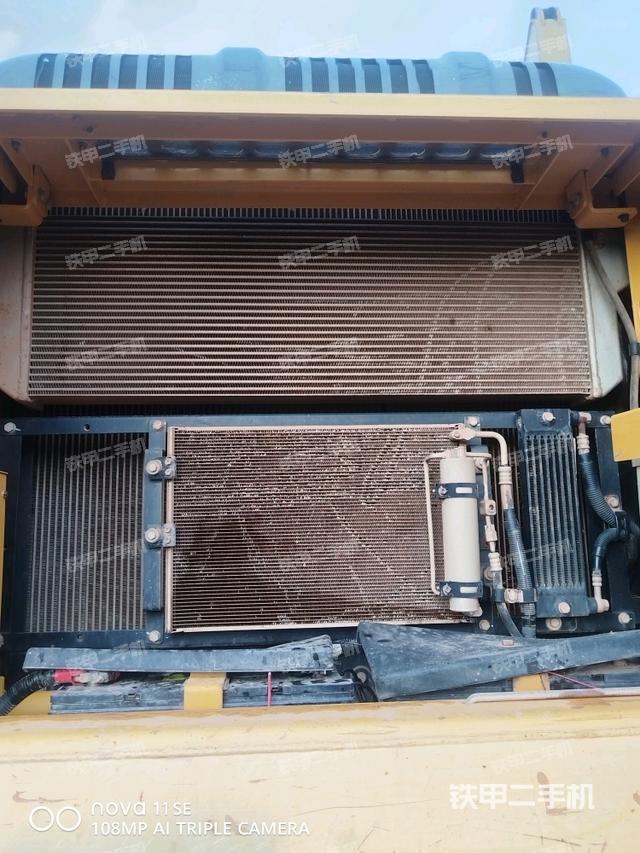 電瓶（大件艙室）