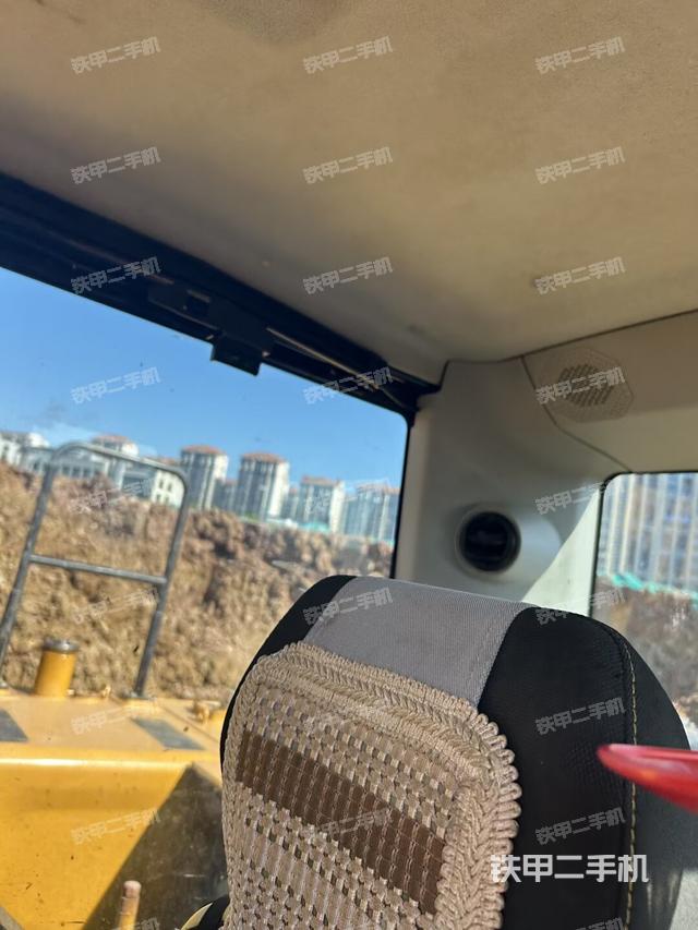 后窗玻璃角標(biāo)（駕駛室部分）