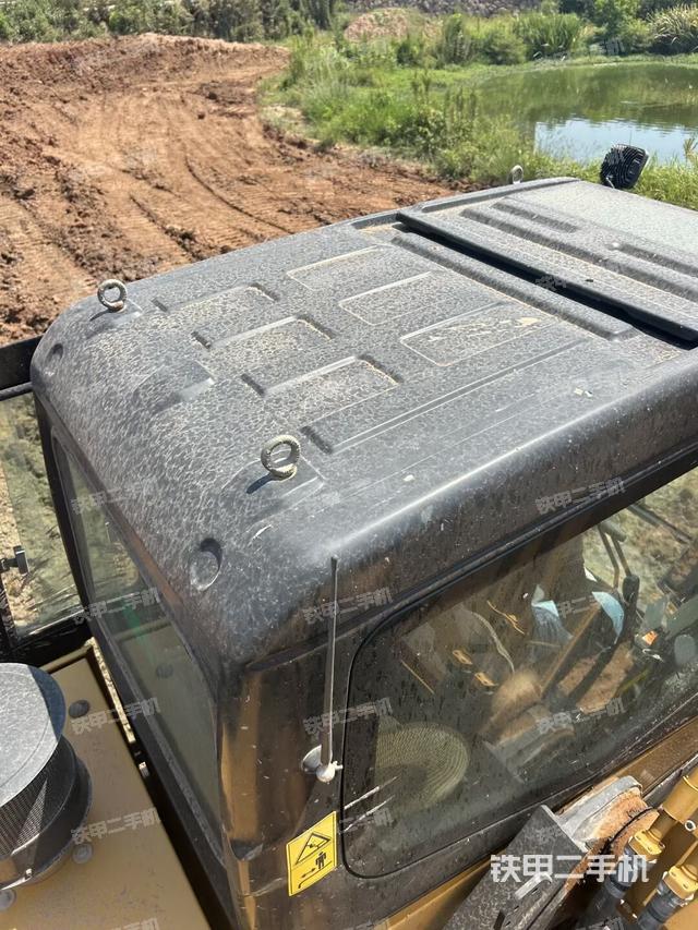 駕駛室頂部俯視（上車部件）