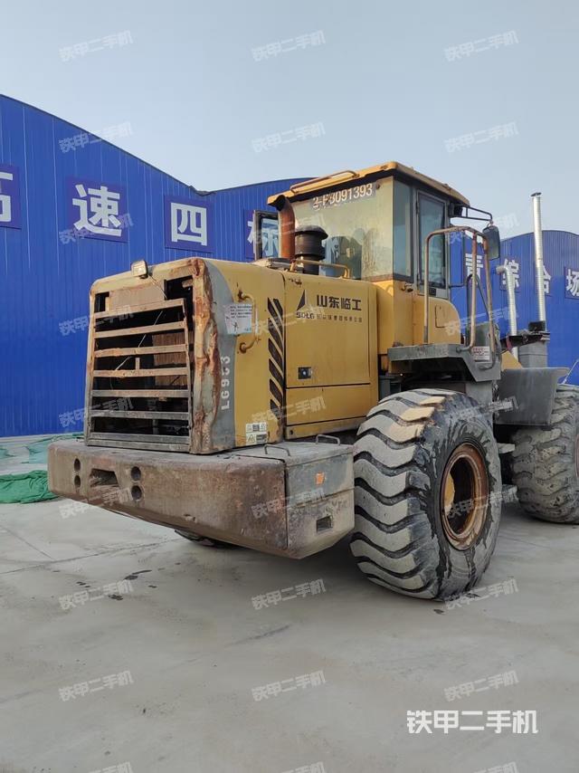 整機(jī)右后45°(整機(jī)外觀及大件) 整機(jī)右后45°(整機(jī)外觀及大件)