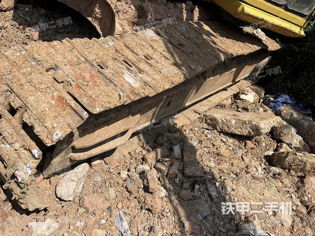 單側(cè)履帶整體（整機(jī)外觀）