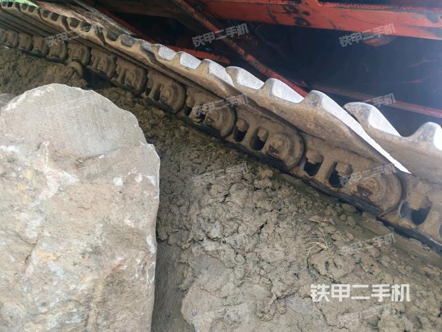 左侧行走马达盖板(行走机构) 左侧行走马达盖板(行走机构)