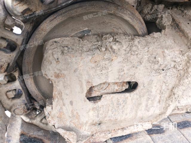 左导向轮(行走机构) 左导向轮(行走机构)