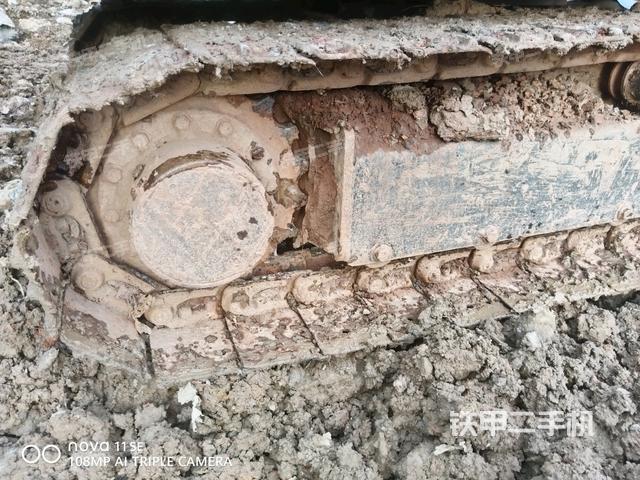 右驱动轮（行走机构）