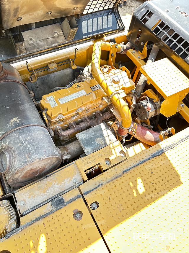 发动机整体俯视（整机外观）