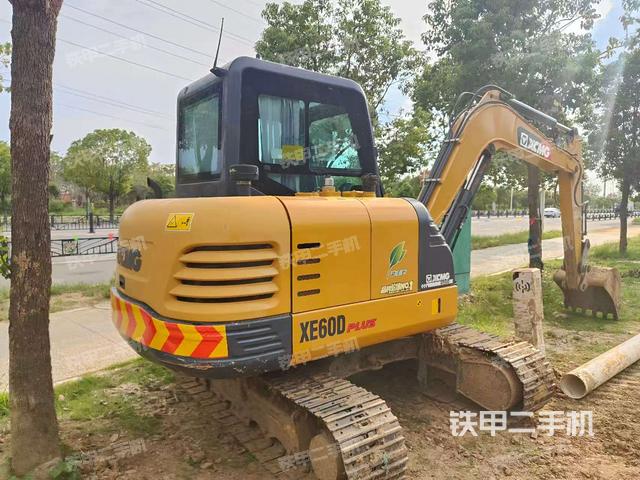 整機(jī)右后45°（整機(jī)外觀）