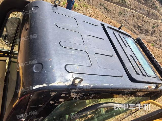 駕駛室頂部俯視（上車部件）