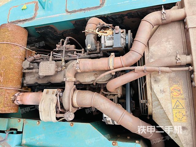 發(fā)動(dòng)機(jī)整體俯視(整機(jī)外觀) 發(fā)動(dòng)機(jī)整體俯視(整機(jī)外觀)