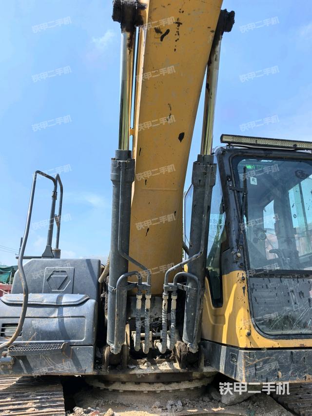 大臂油缸整體?豎拍（工作和回轉裝置）