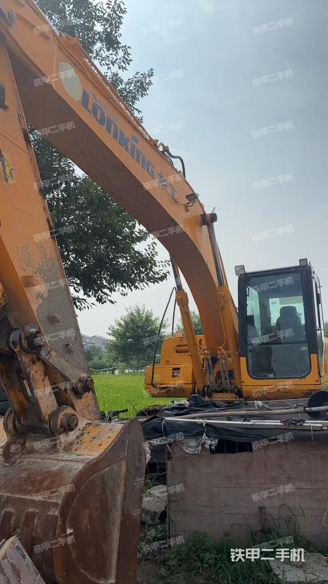 大臂根部?斜視（工作和回轉(zhuǎn)裝置）