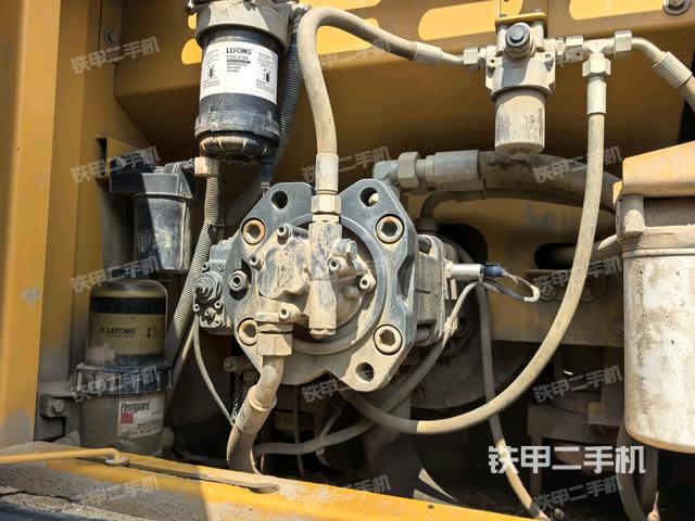 液壓泵室（大件艙室）