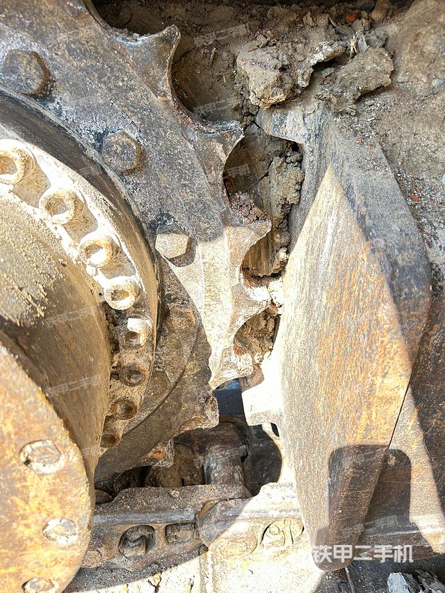 单侧履带整体（整机外观）