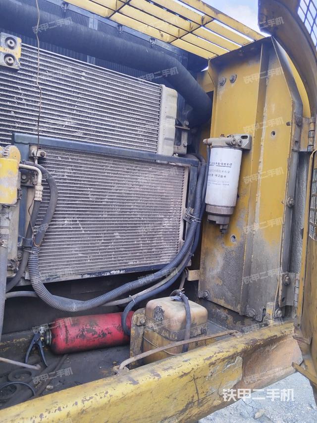 散熱器正面（大件艙室）