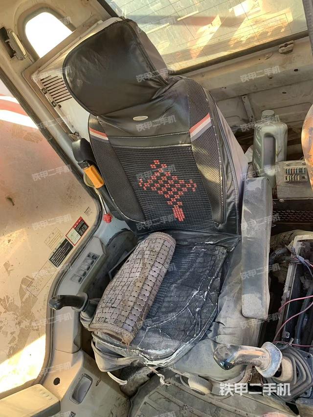 驾驶室整体（整机外观）