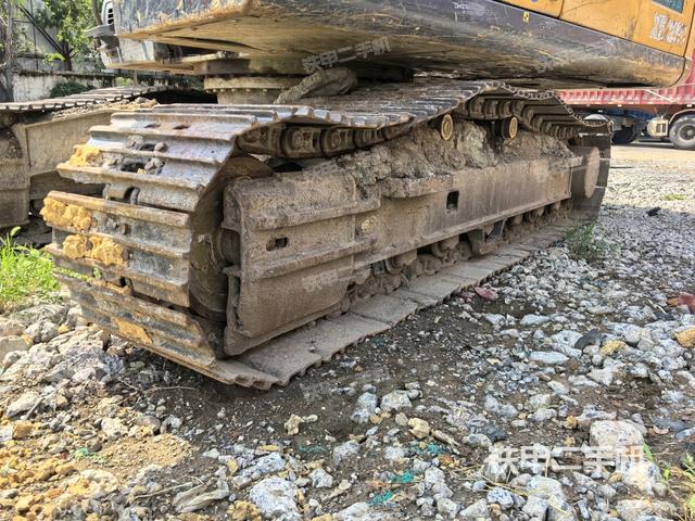 左側履帶整體?（行走機構）