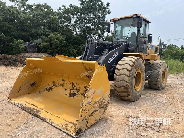 工作裝置整體(整機(jī)外觀及大件) 工作裝置整體(整機(jī)外觀及大件)