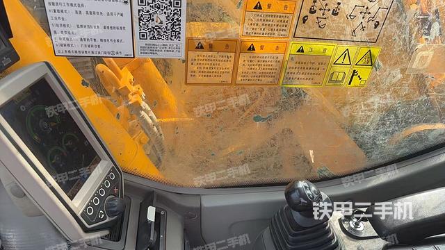 后窗玻璃角標(biāo)（駕駛室部分）