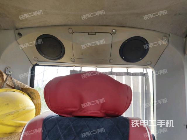 后窗玻璃角标（驾驶室部分）