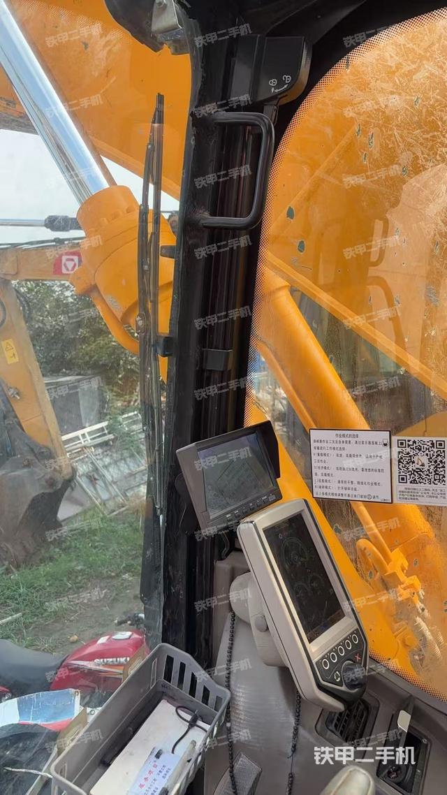 座椅后部（駕駛室部分）