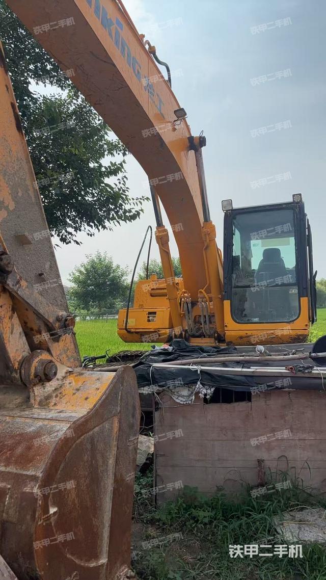 小臂整體左后（工作和回轉(zhuǎn)裝置）