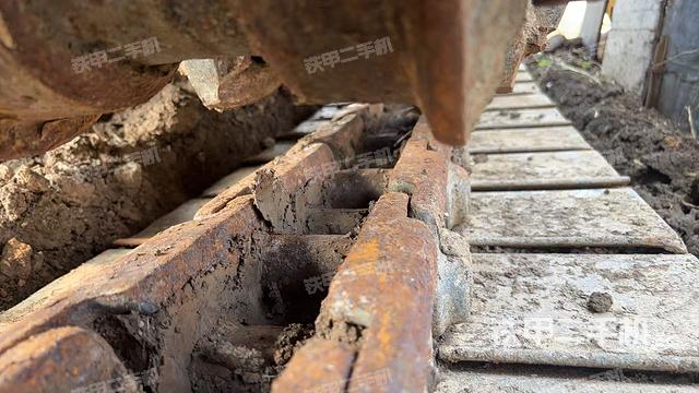 右側(cè)履帶整體（行走機(jī)構(gòu)）