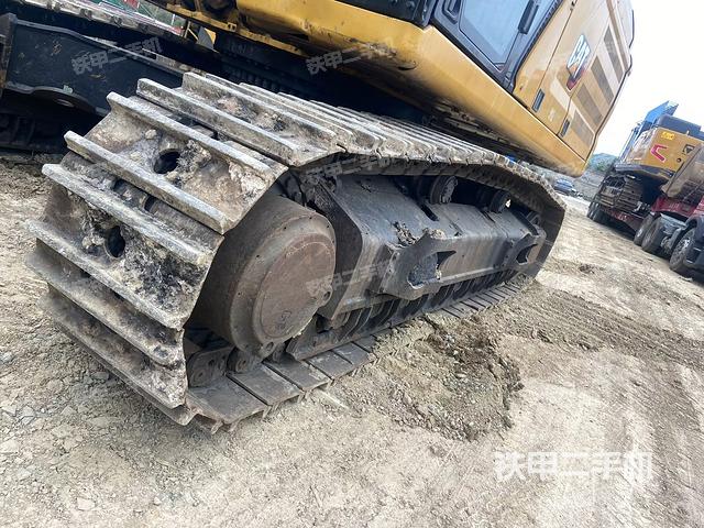 右侧履带整体（行走机构）